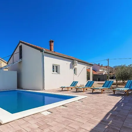 Poolincluded Barba Holiday home Skabrnje