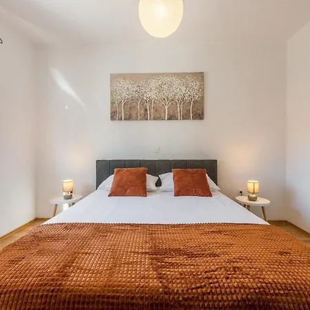 Poolincluded Barba Holiday home *