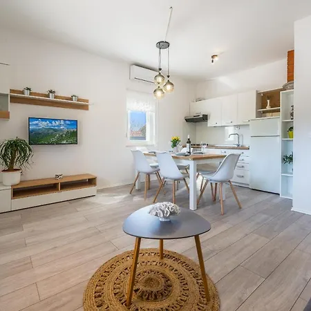 Holiday home Poolincluded Barba *